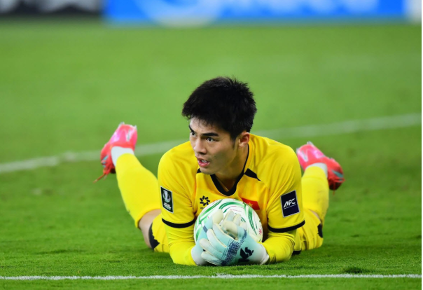 Việc được đào tạo bài bản từ sớm là yếu tố quan trọng, giúp Trung Kiên hiểu rõ vai trò của mình trên sân